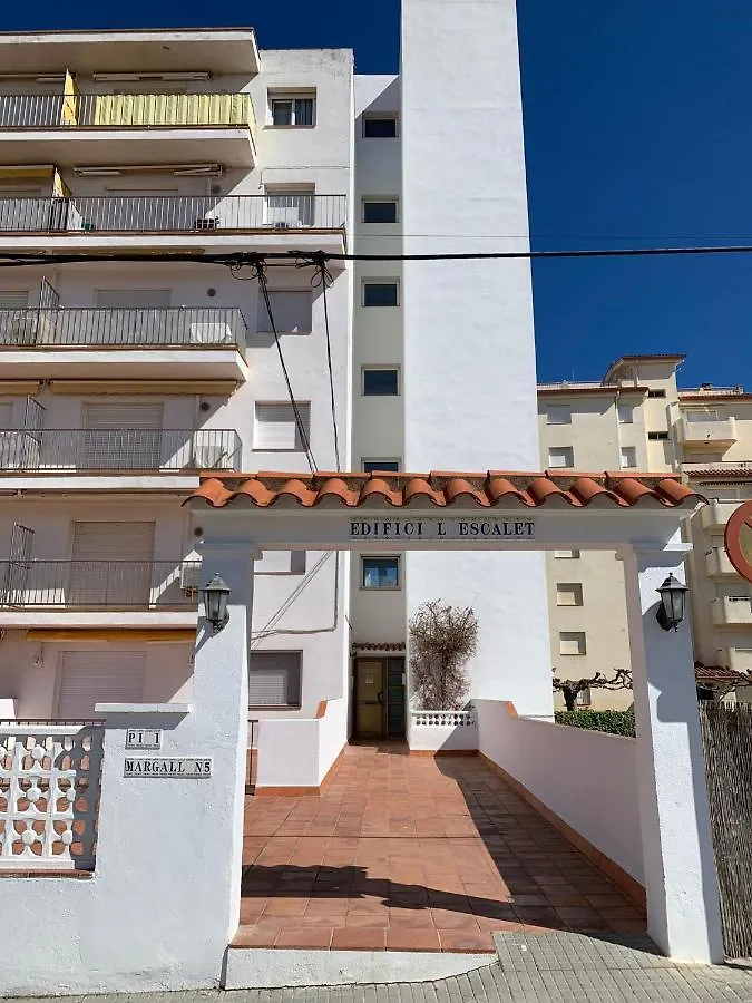 Cosy Apartment In L Escala, 7 Mins Walk To The Closest Beach, Riells L' Escala