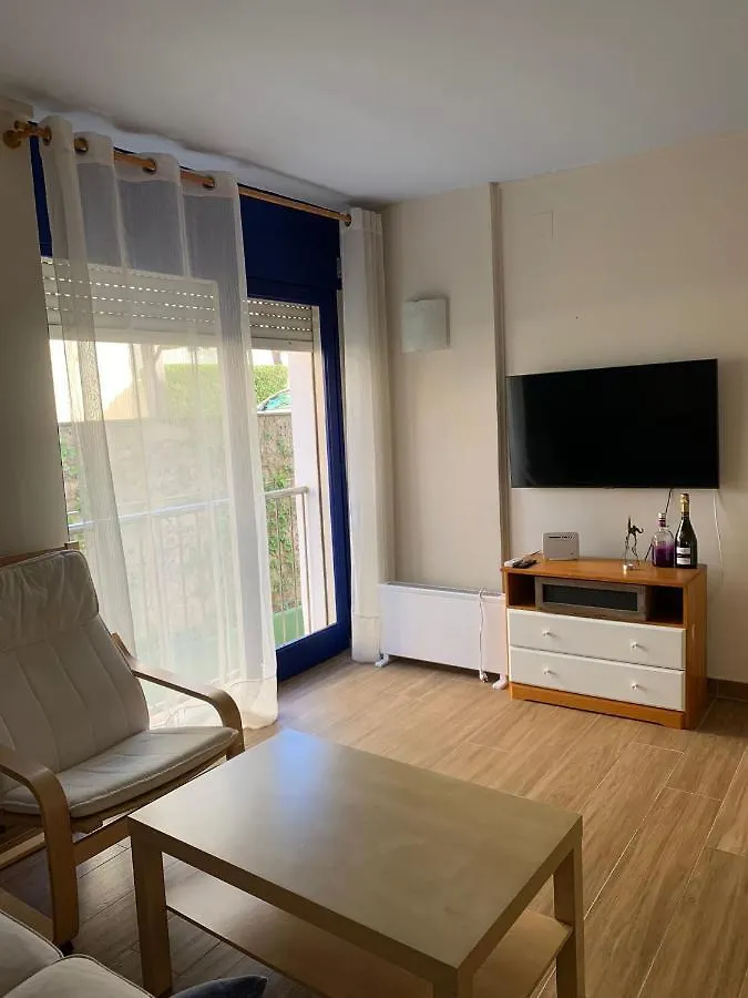 Cosy Apartment In L Escala, 7 Mins Walk To The Closest Beach, Riells L' Escala Spanien