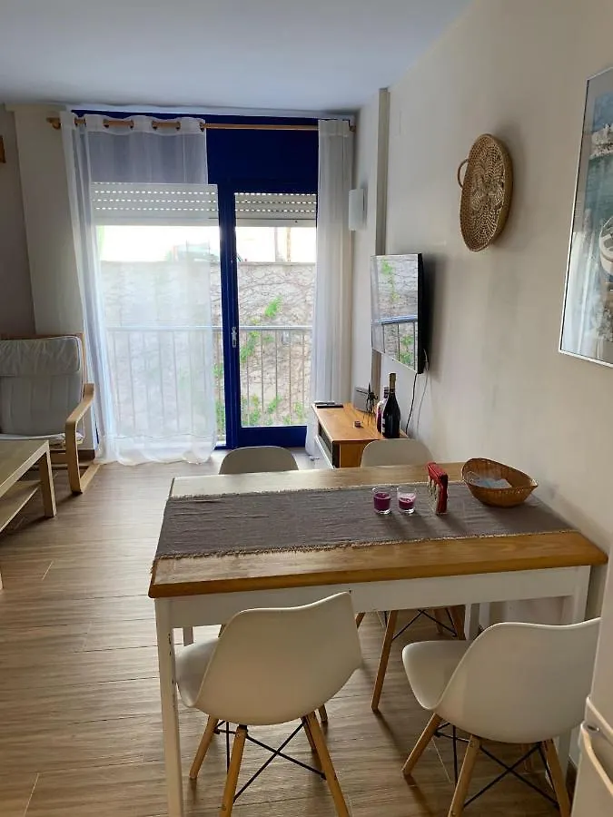 Cosy Apartment In L Escala, 7 Mins Walk To The Closest Beach, Riells L' Escala Espagne