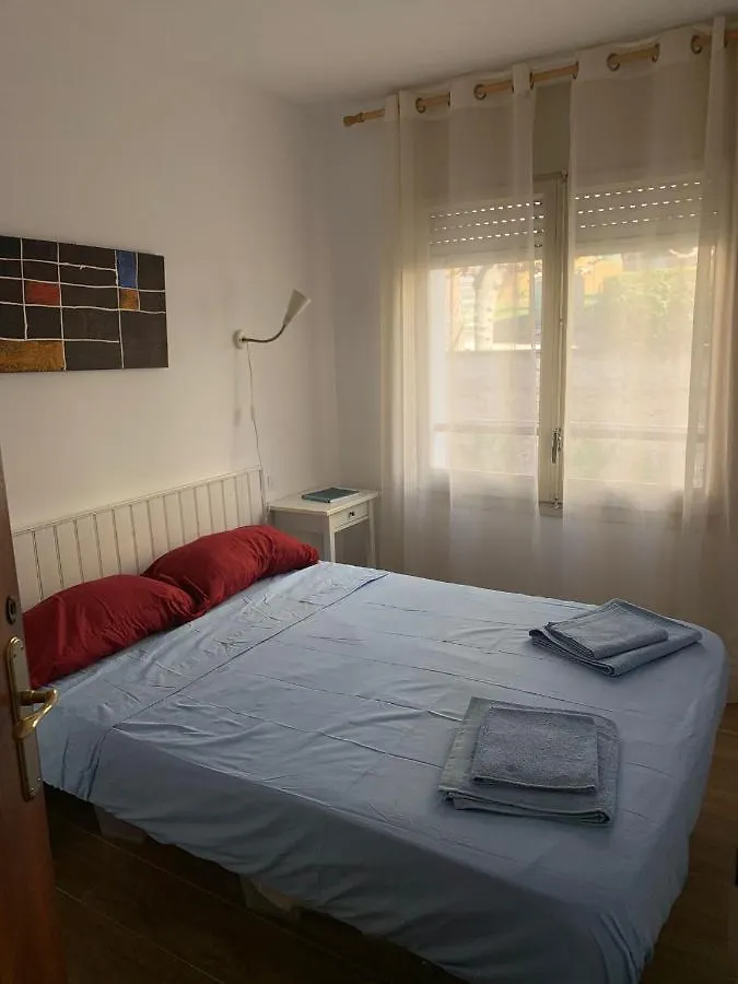 Cosy Apartment In L Escala, 7 Mins Walk To The Closest Beach, Riells L' Escala
